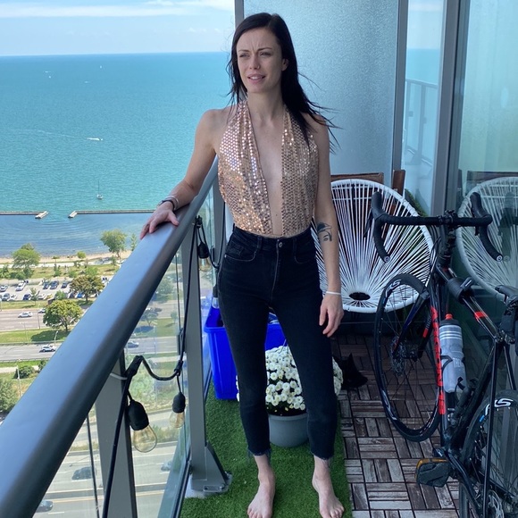 Pretty Little Thing Louella Gold Plung Halter Bodysuit size 10 - Picture 4 of 6